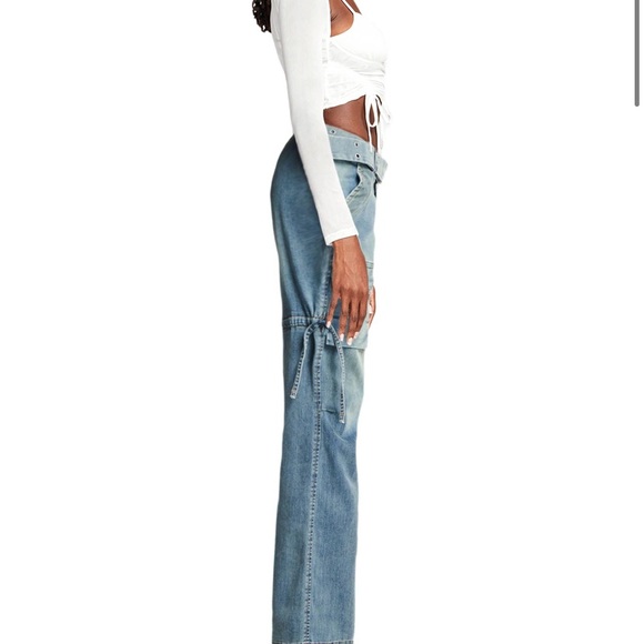 IAMGIA stretchy flared jeans size large worn
once Comes without the strings - Picture 2 of 3